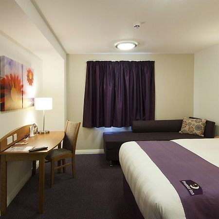 Premier Inn Bicester Kültér fotó