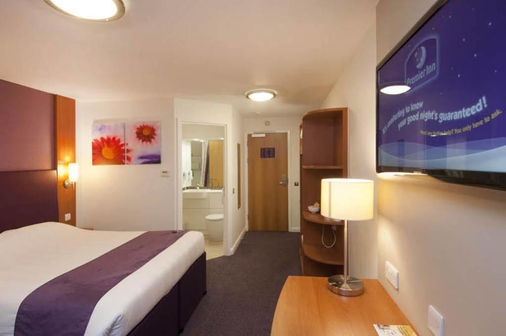 Premier Inn Bicester Kültér fotó