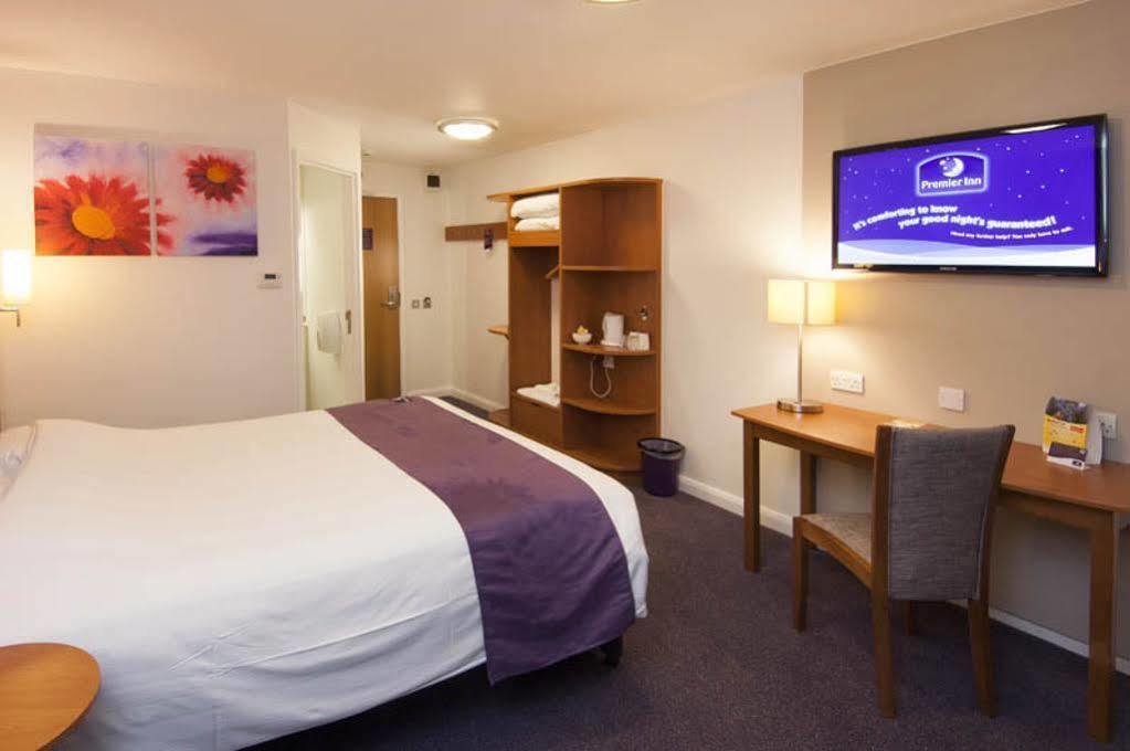 Premier Inn Bicester Kültér fotó